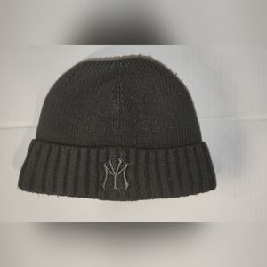 NY Style Green Knit Beanie